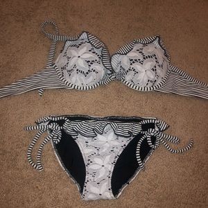 VS PUSH-UP BLACK & WHITE BIKINI